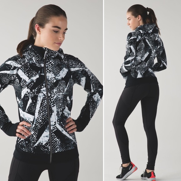 lululemon athletica Sweaters - LULULEMON Scuba Hoodie III Static Mist Size 8
